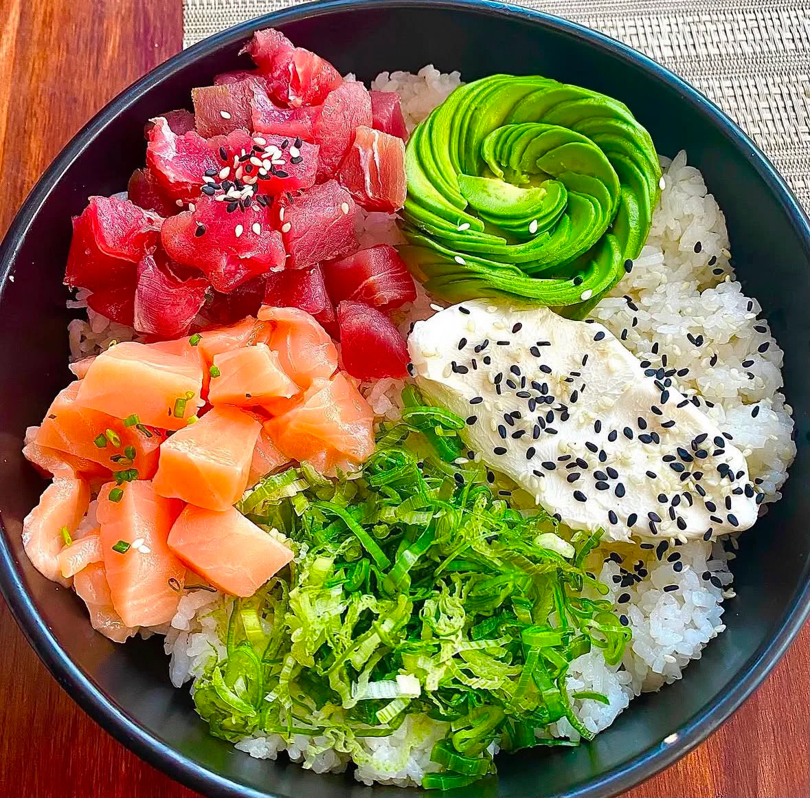 GOHAN ATUN Y SALMON